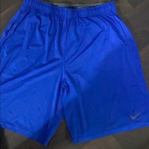 Nike pro worn once